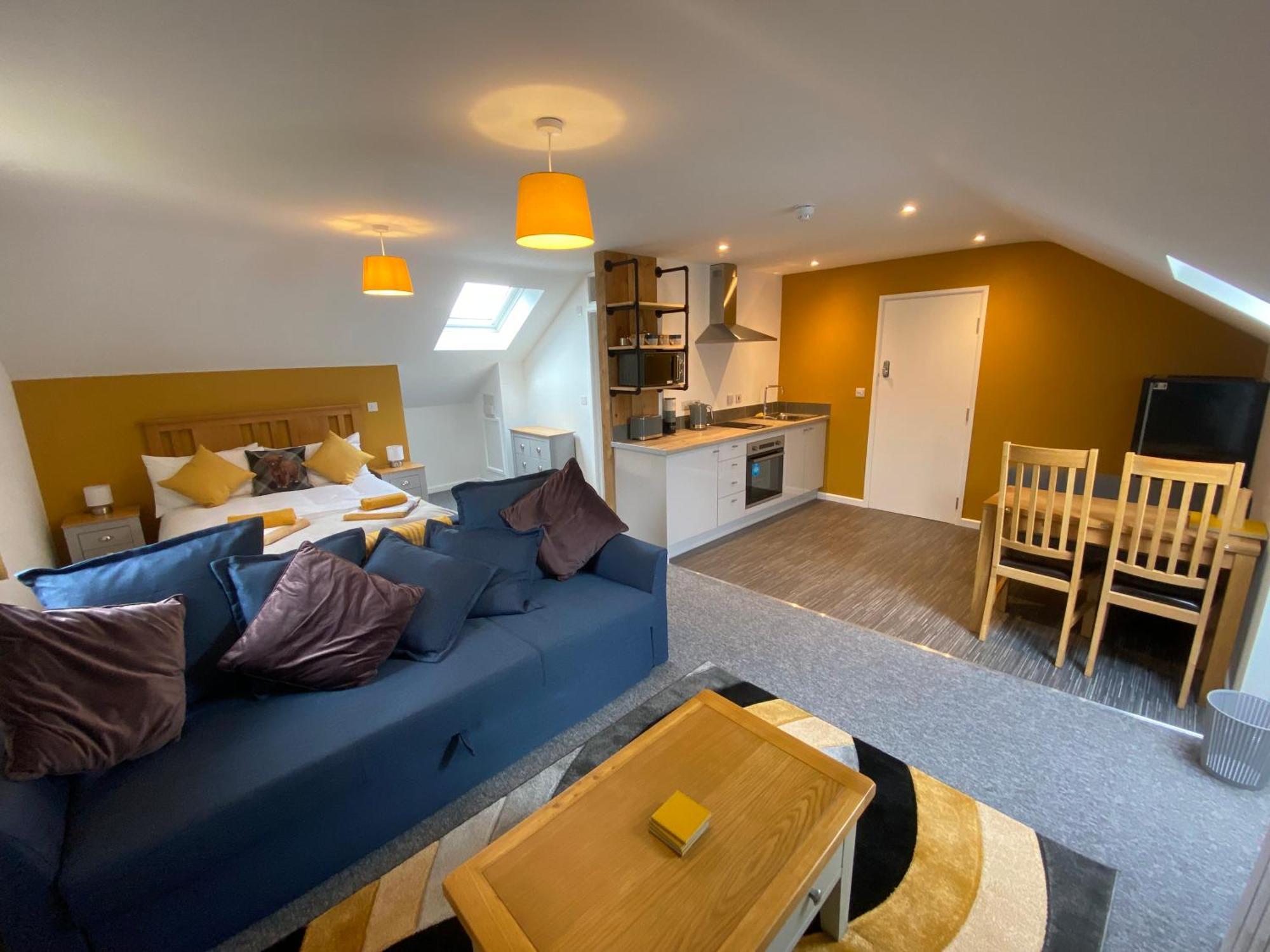 Modern Studio Apartment Set Beneath The Black Mountains A Stones Throw From The Offas Dyke Path Clodock 외부 사진