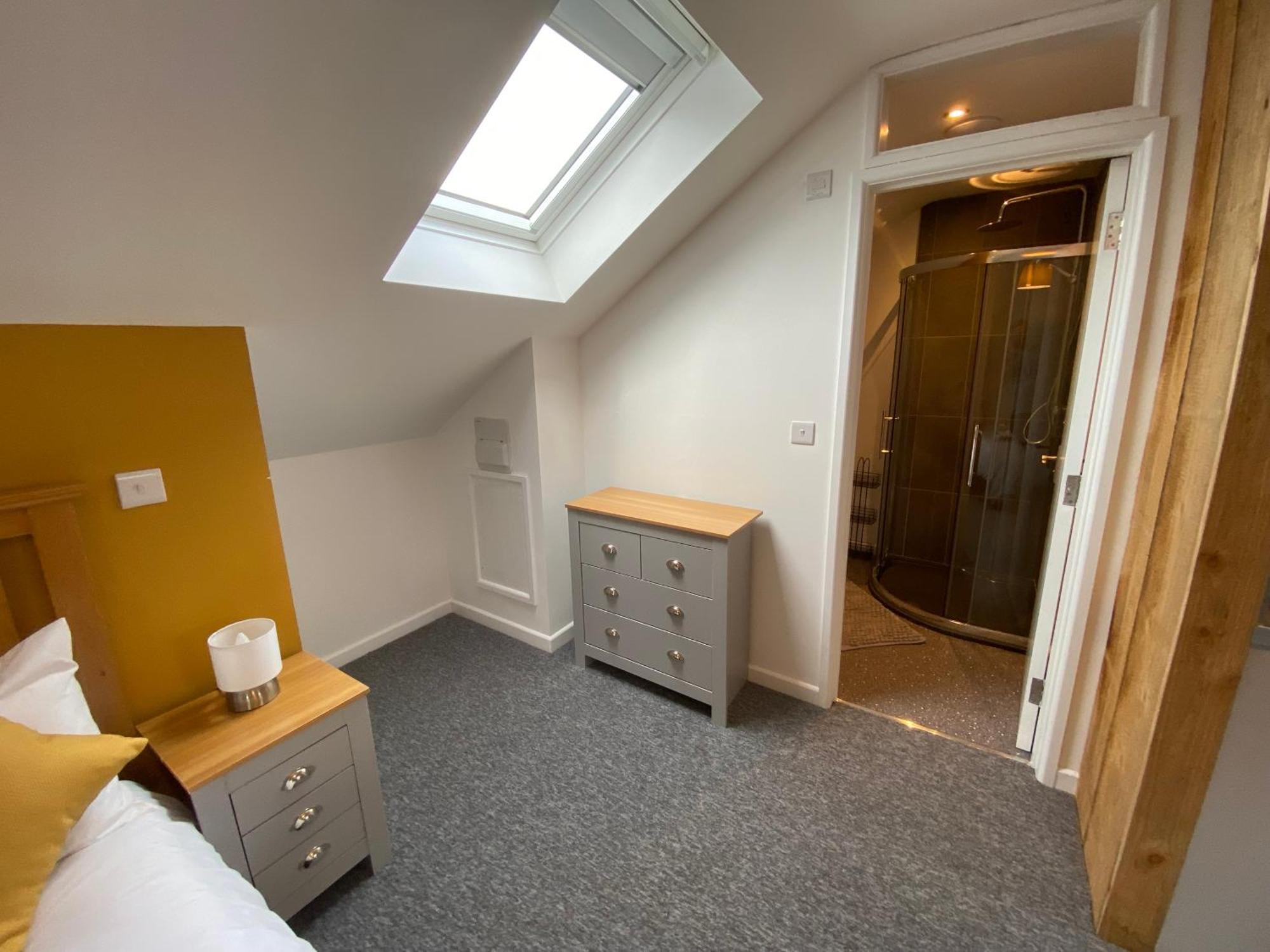 Modern Studio Apartment Set Beneath The Black Mountains A Stones Throw From The Offas Dyke Path Clodock 외부 사진